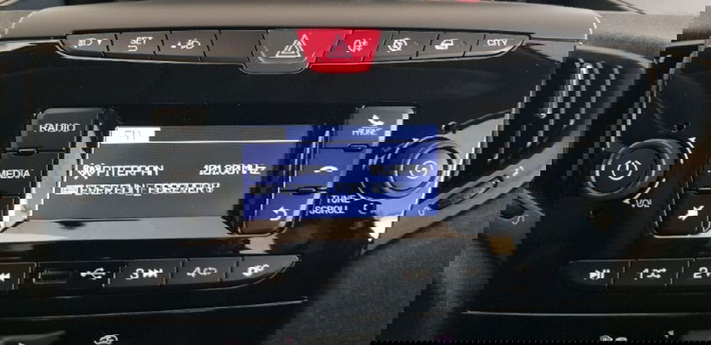 Lancia Ypsilon nuova a Pordenone (17)