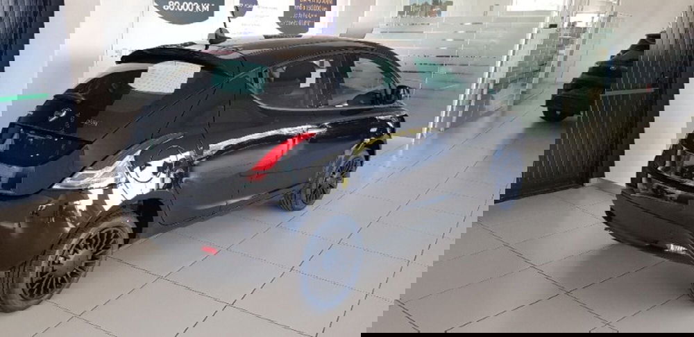 Lancia Ypsilon nuova a Pordenone (6)