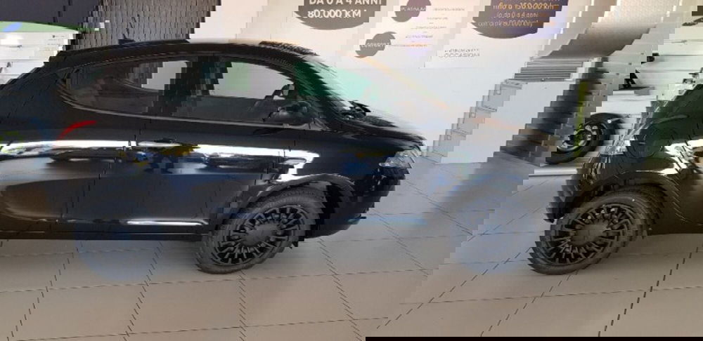 Lancia Ypsilon nuova a Pordenone (8)