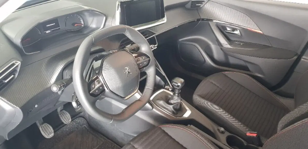 Peugeot 2008 usata a Pordenone (11)