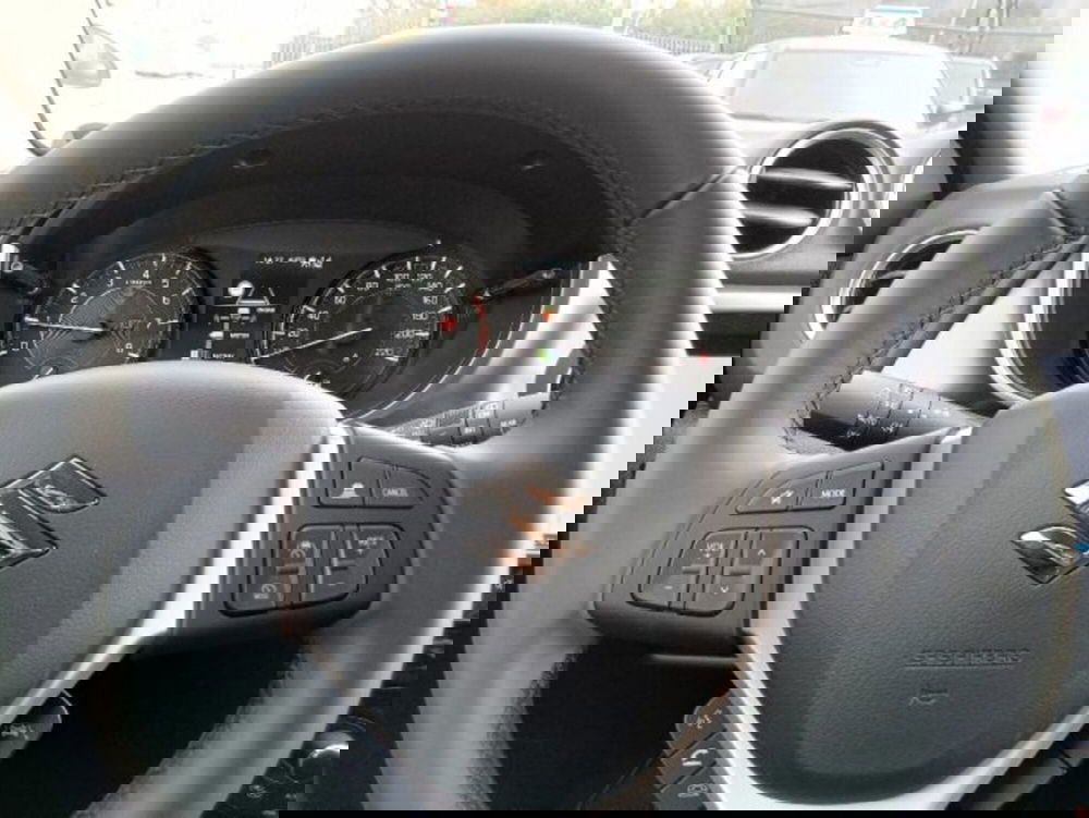 Suzuki Vitara nuova a Brescia (8)