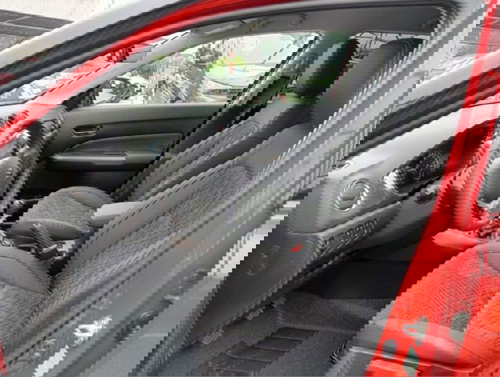 Suzuki Vitara nuova a Brescia (9)