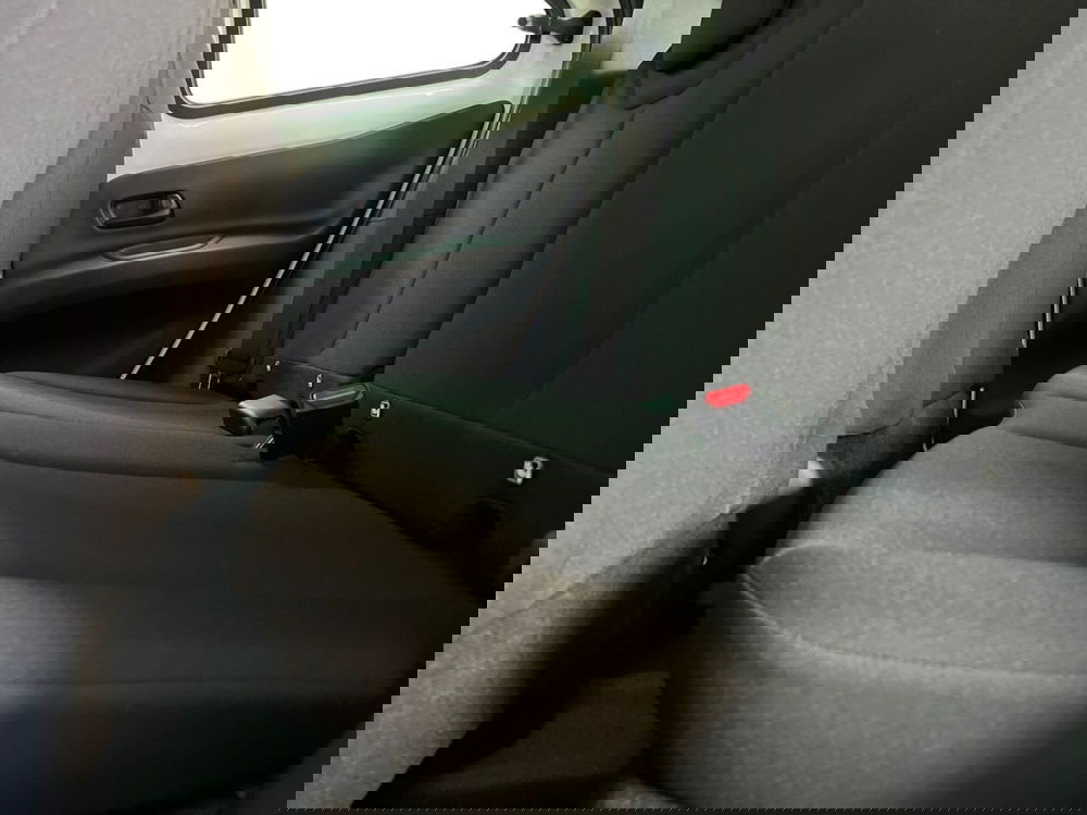 Toyota Aygo X nuova a Roma (14)