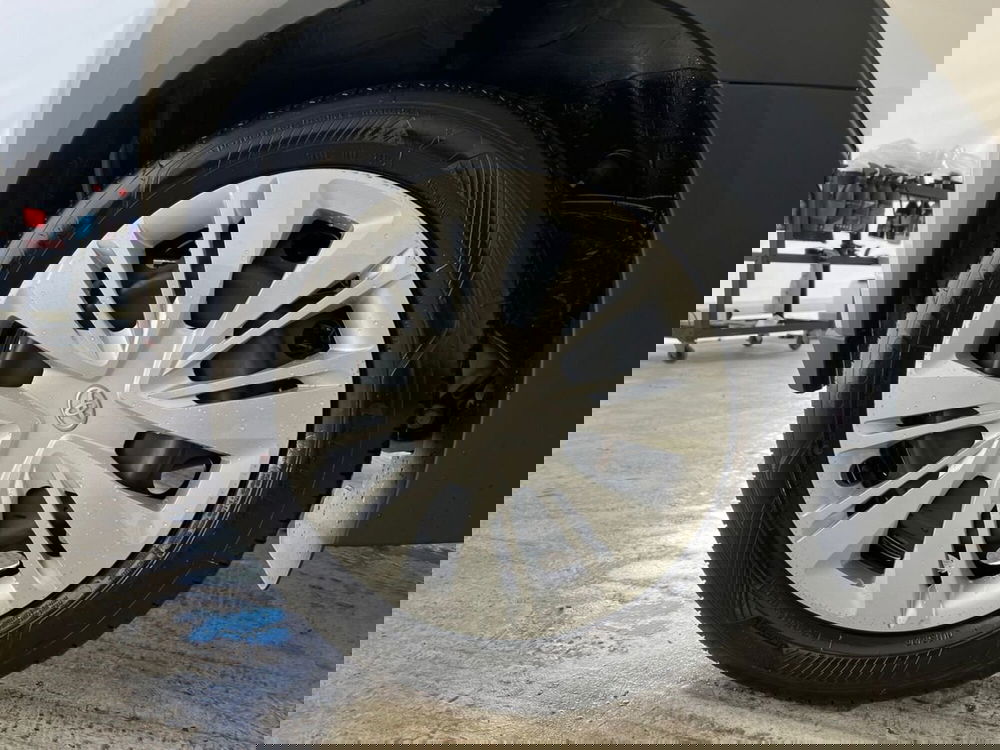 Toyota Aygo X nuova a Roma (16)