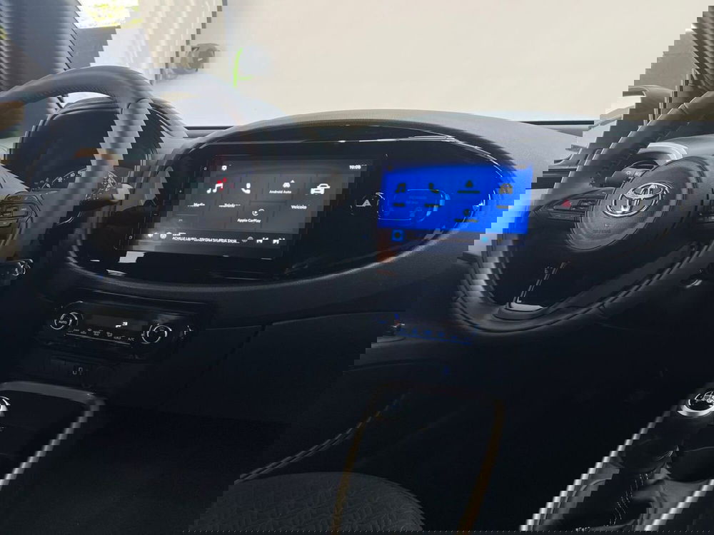 Toyota Aygo X nuova a Roma (10)