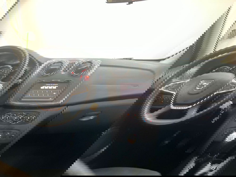 Dacia Sandero usata a Roma (12)