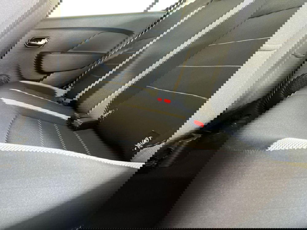Dacia Sandero usata a Roma (14)