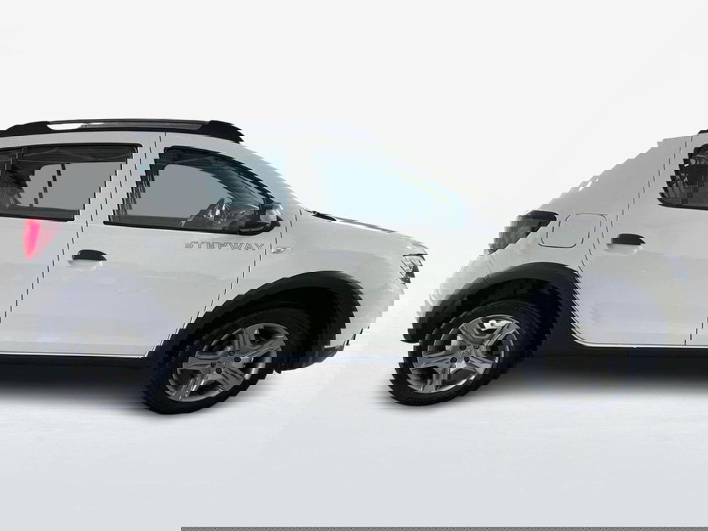 Dacia Sandero usata a Roma (4)