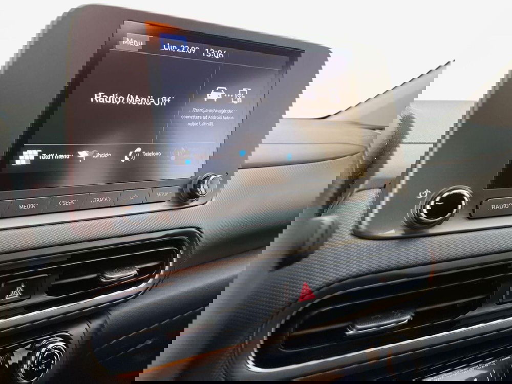 Hyundai Kona usata a Roma (6)