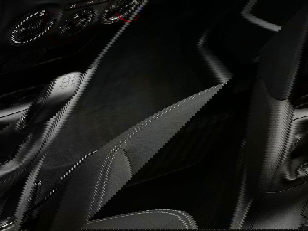 Peugeot 208 usata a Roma (8)