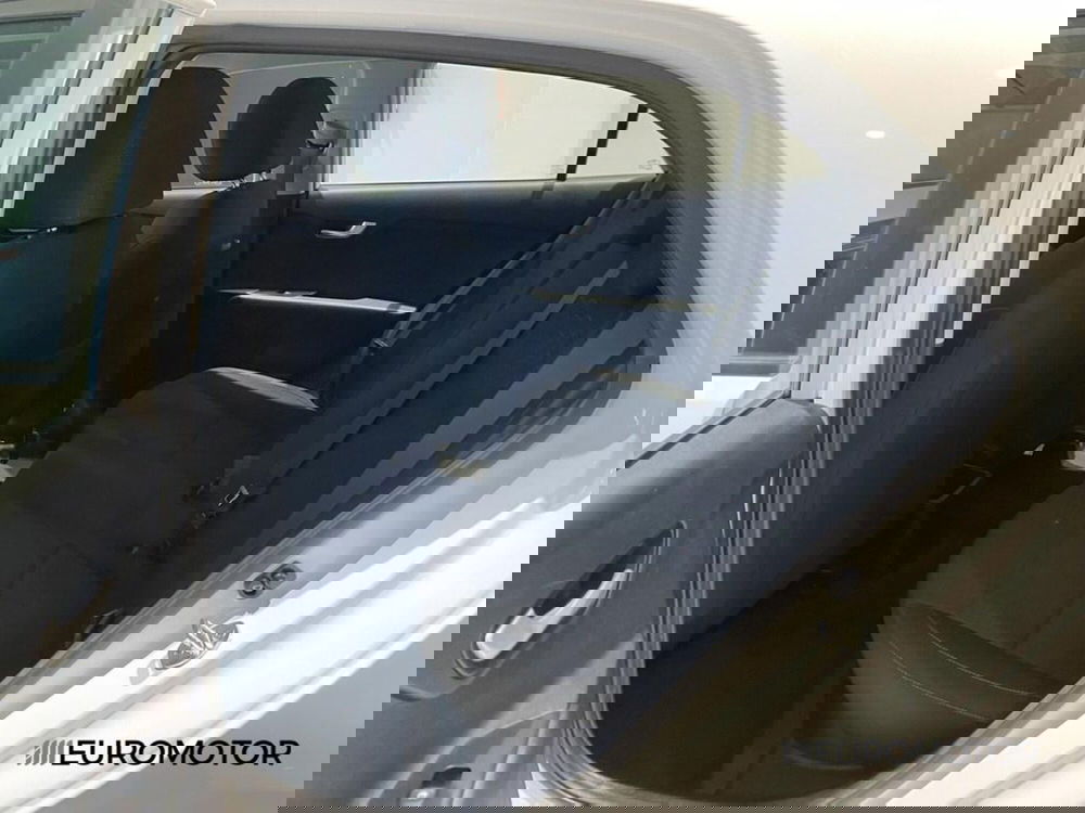 Kia Rio usata a Bari (14)