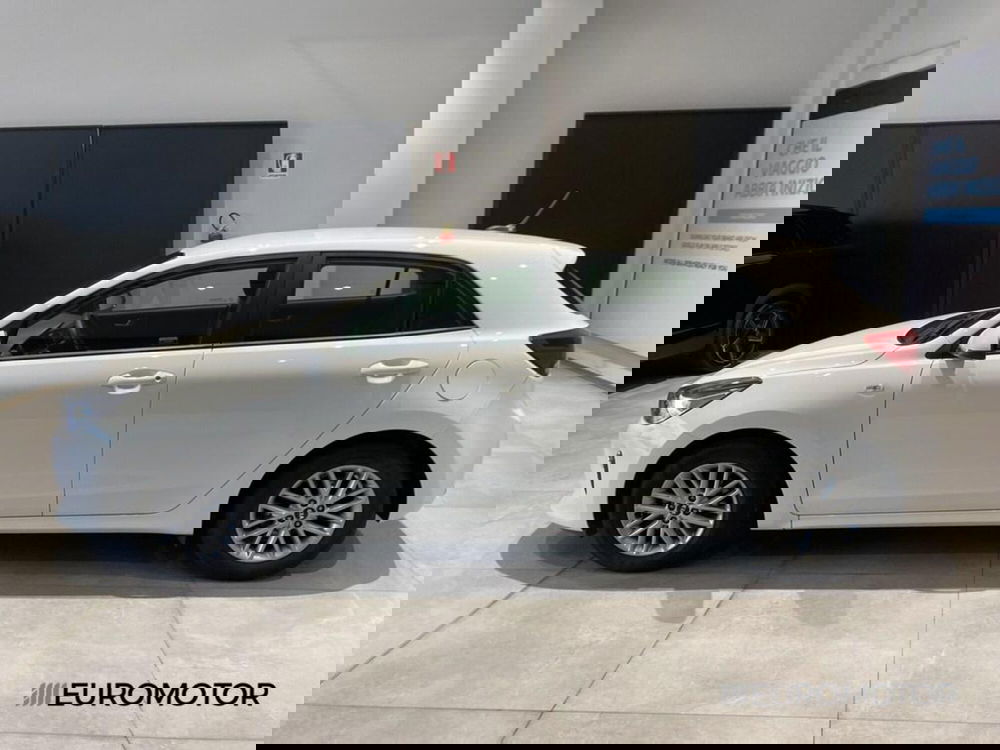 Kia Rio usata a Bari (9)