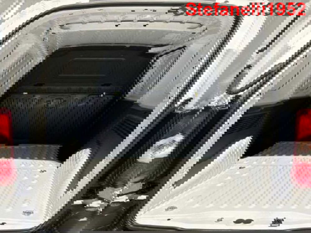 Peugeot Partner Furgone nuova a Bologna (7)