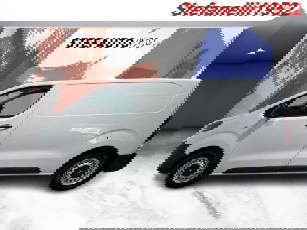 Opel Vivaro Furgone nuova a Bologna (3)