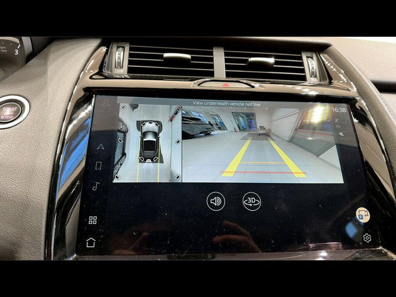 Jaguar E-Pace usata a Varese (11)