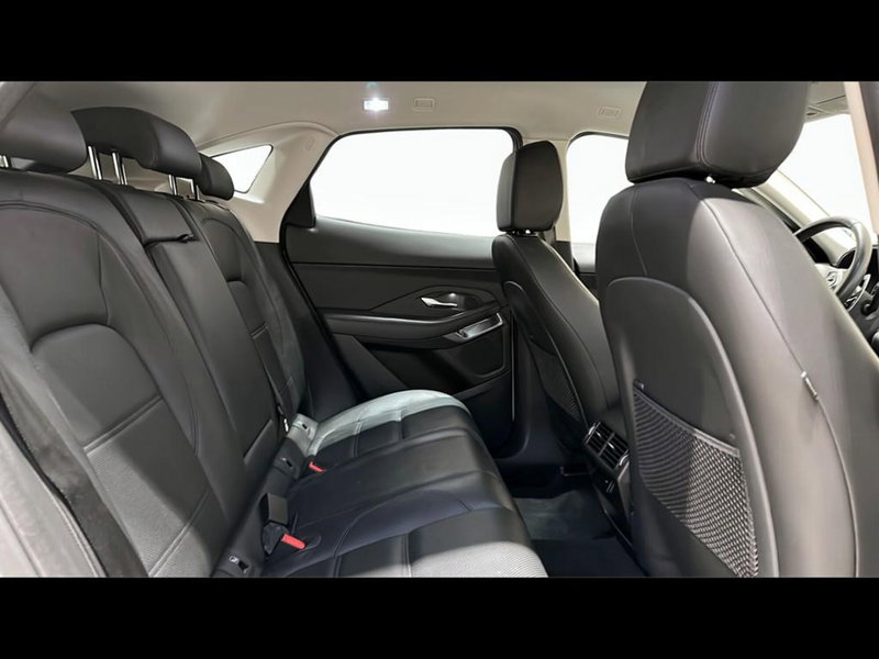 Jaguar E-Pace usata a Varese (5)