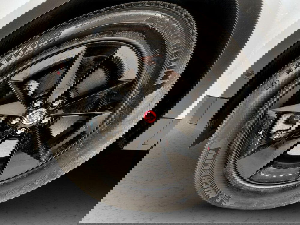 Jaguar E-Pace usata a Varese (9)