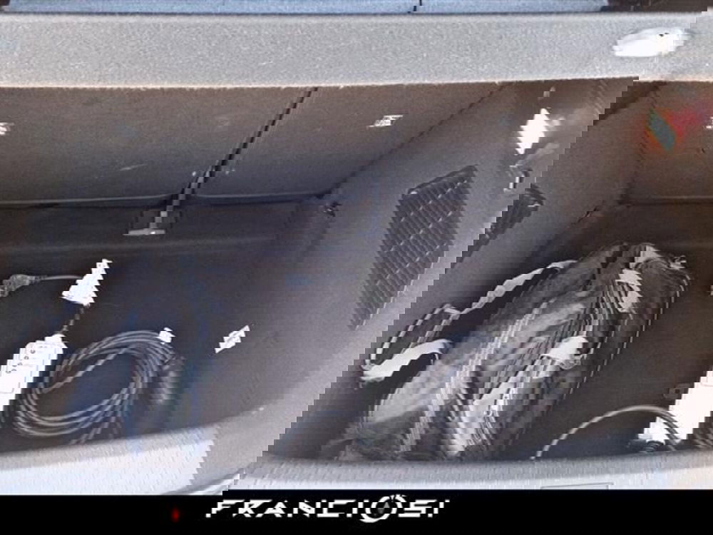 Renault Megane E-Tech Electric usata a Modena (18)