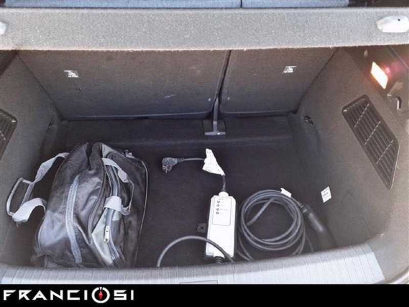 Renault Megane E-Tech Electric usata a Modena (18)