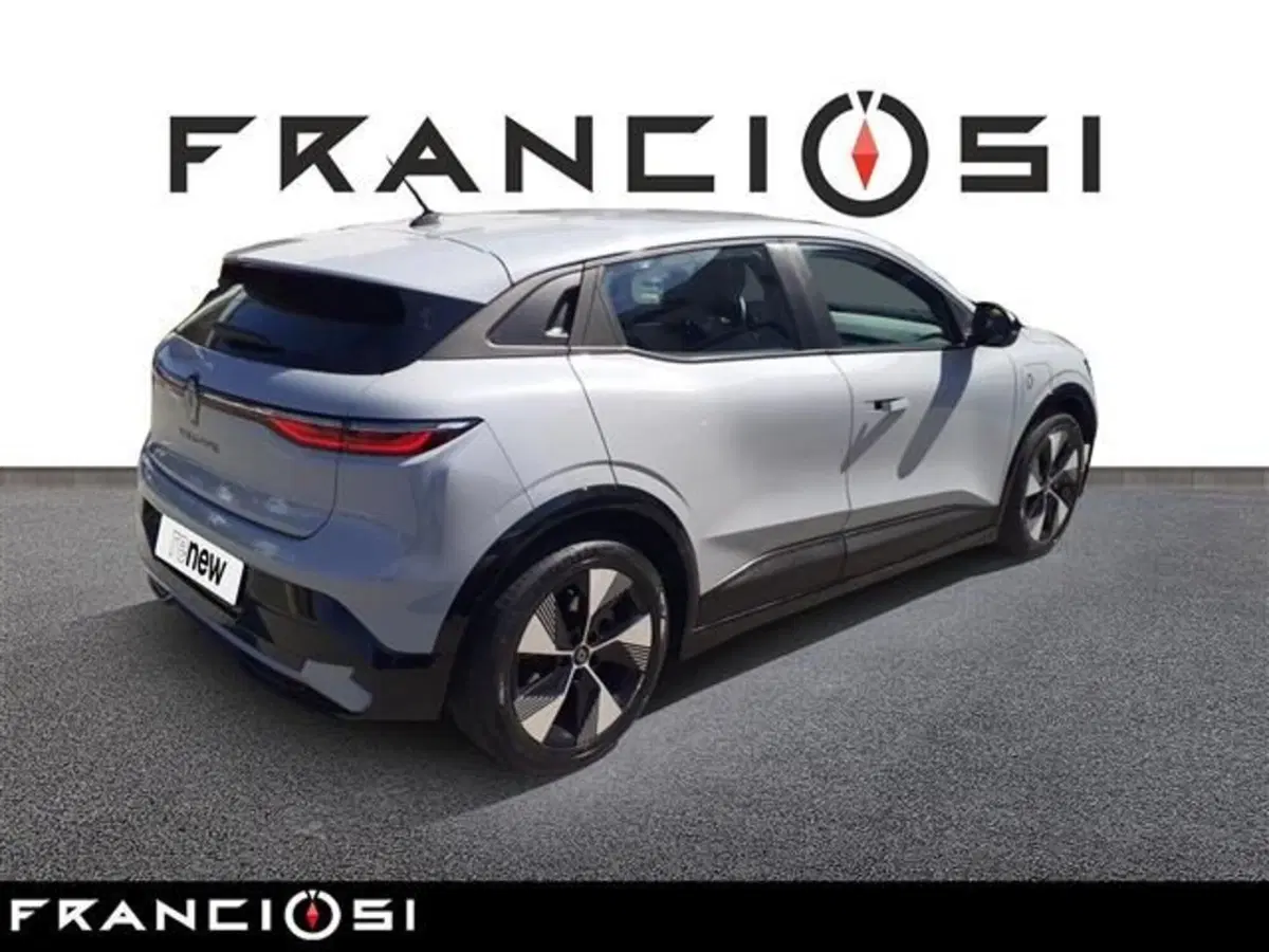 Renault Megane E-Tech Electric usata a Modena (4)