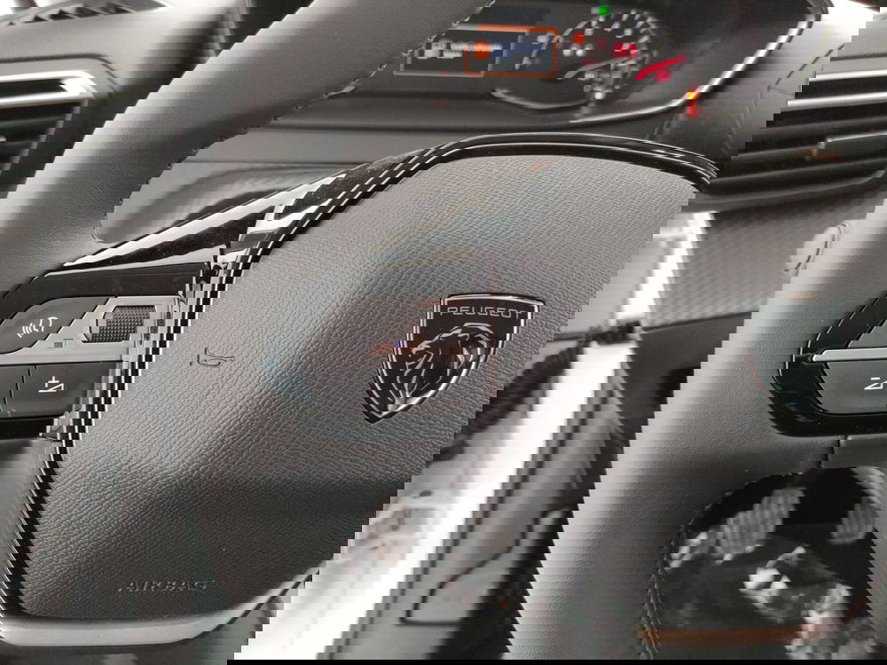 Peugeot 208 nuova a Caserta (15)