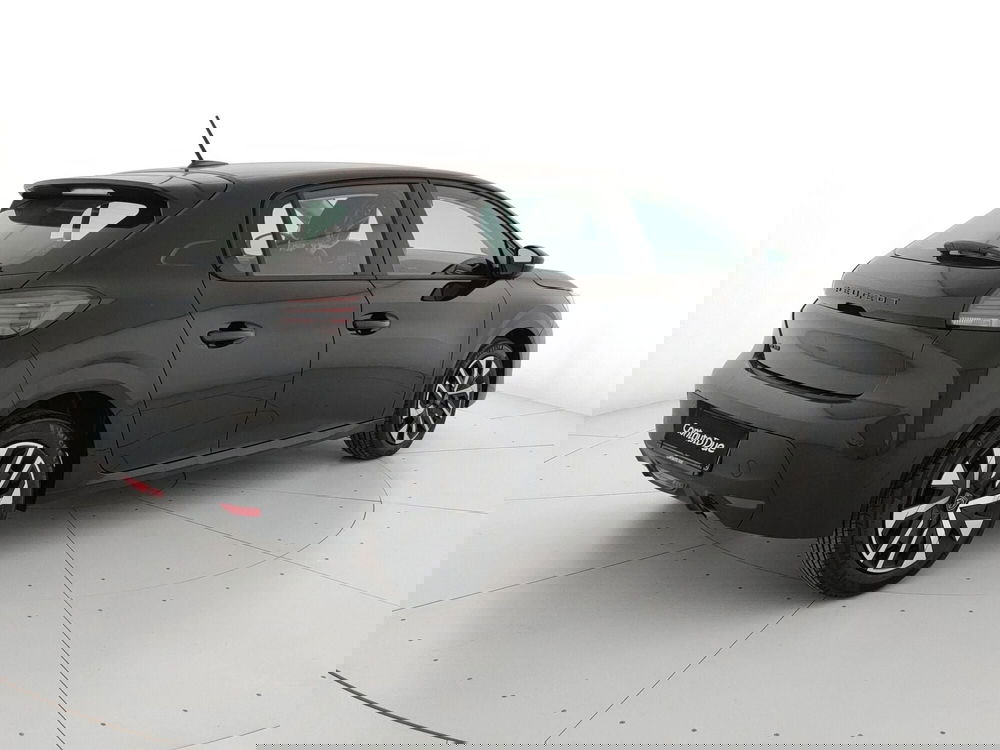 Peugeot 208 nuova a Caserta (5)