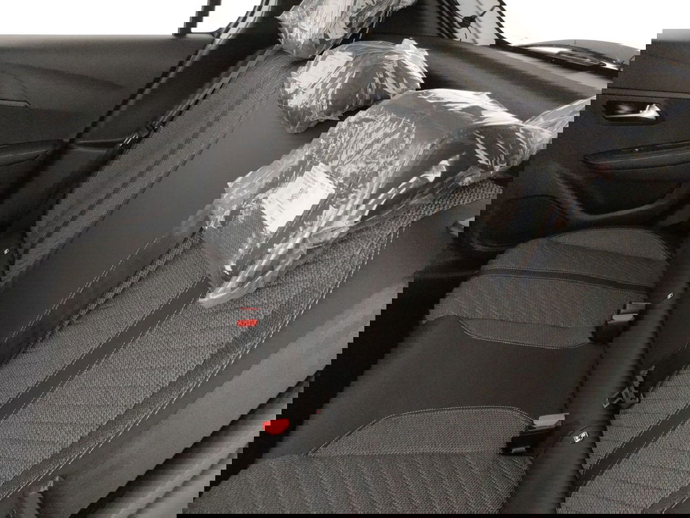 Peugeot 208 nuova a Caserta (16)