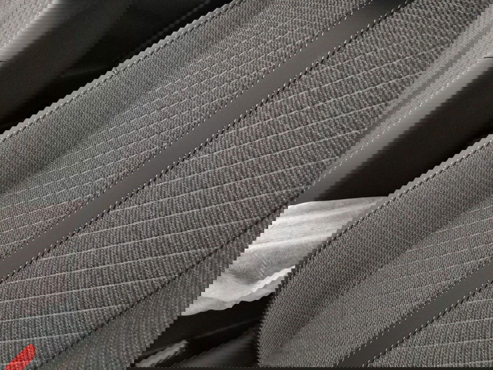 Peugeot 208 nuova a Caserta (13)