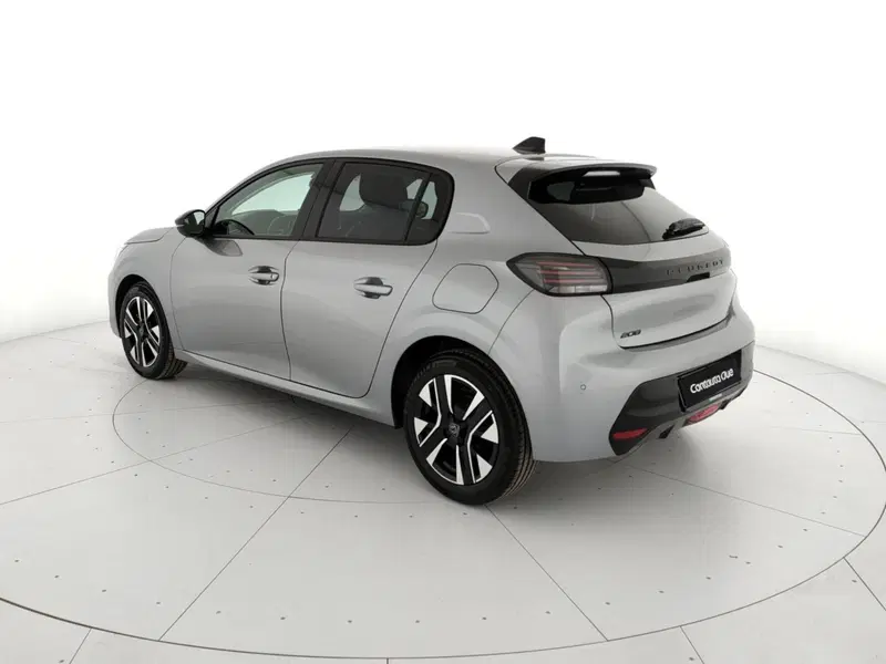 Peugeot 208 nuova a Caserta (8)