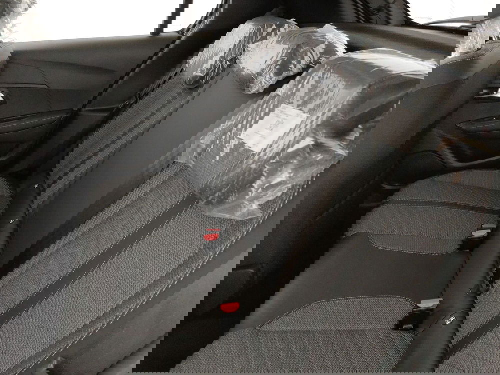 Peugeot 208 nuova a Caserta (16)