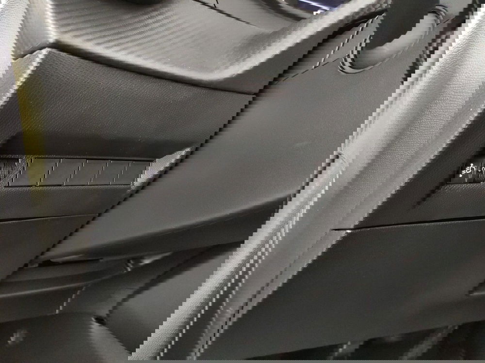 Peugeot 208 nuova a Caserta (20)