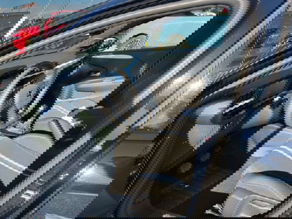 Opel Corsa usata a Milano (11)