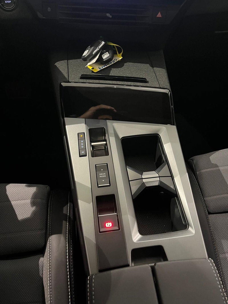 Opel Grandland nuova a Milano (17)