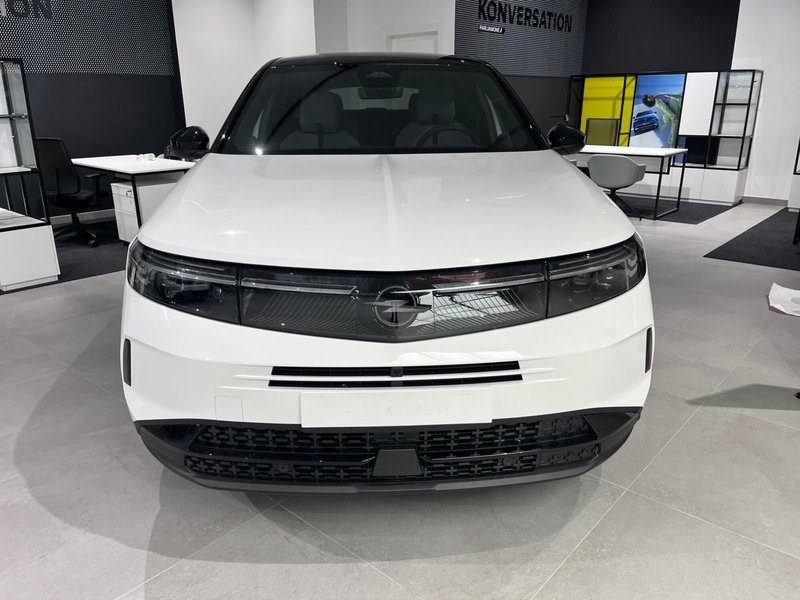 Opel Grandland nuova a Milano (2)