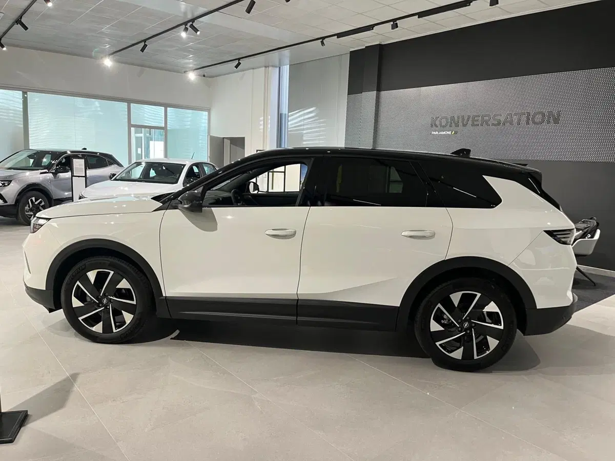 Opel Grandland nuova a Milano (4)