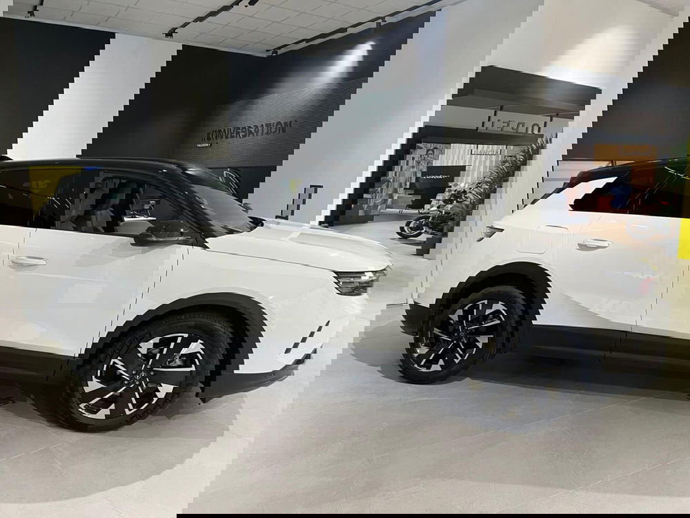 Opel Grandland nuova a Milano (5)