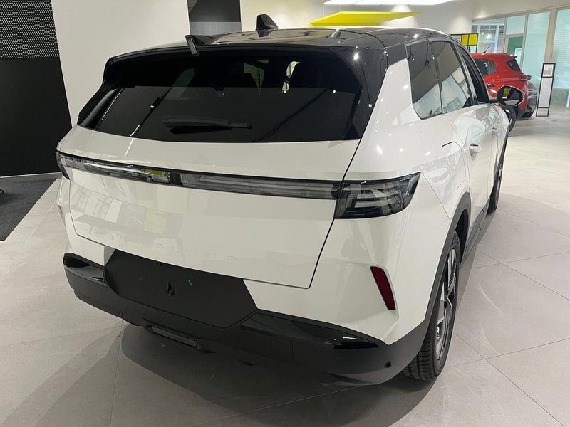 Opel Grandland nuova a Milano (6)