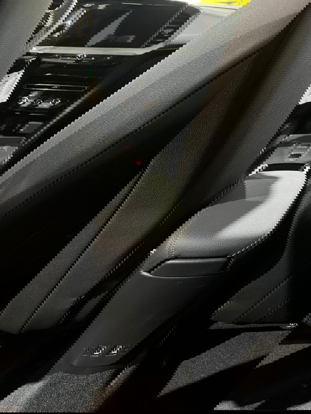 Opel Mokka nuova a Milano (18)