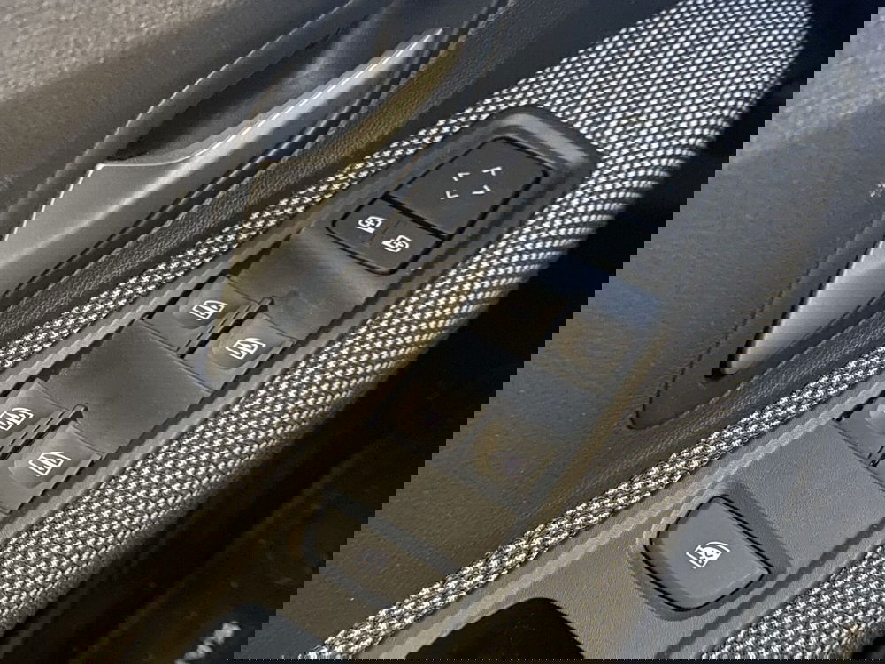 Dacia Sandero usata a Monza e Brianza (12)