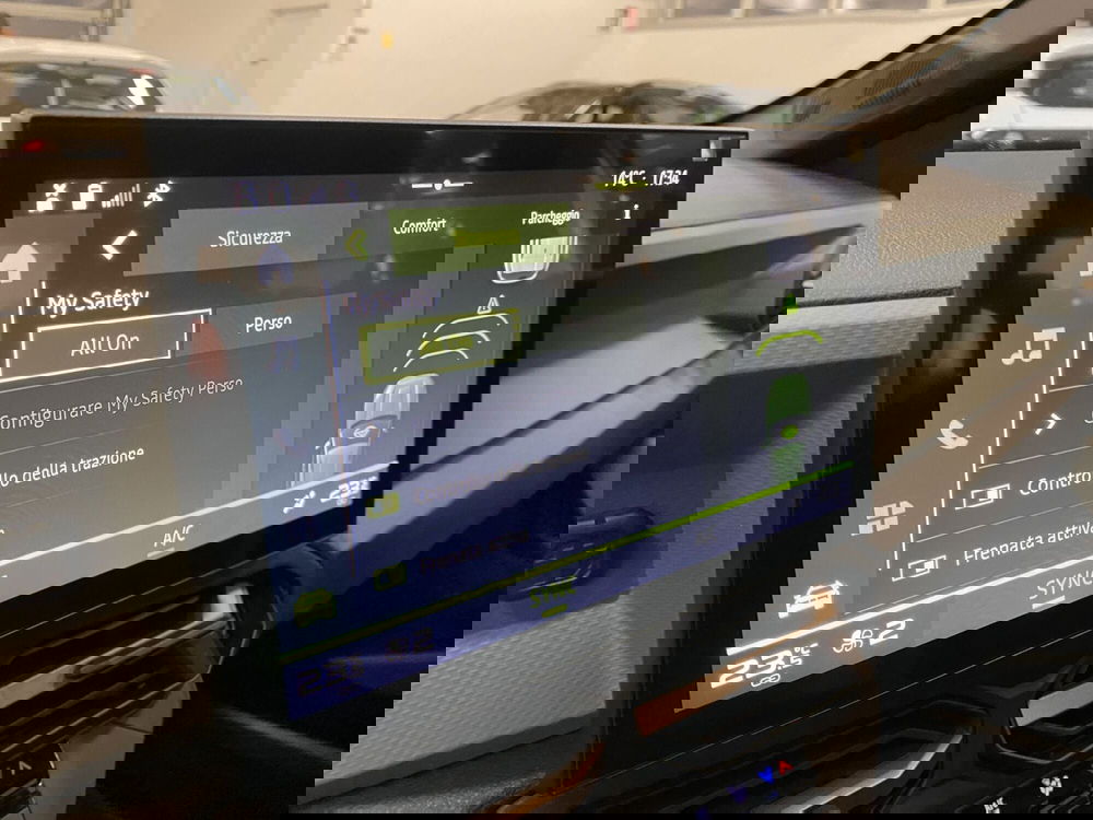 Dacia Bigster usata a Monza e Brianza (14)