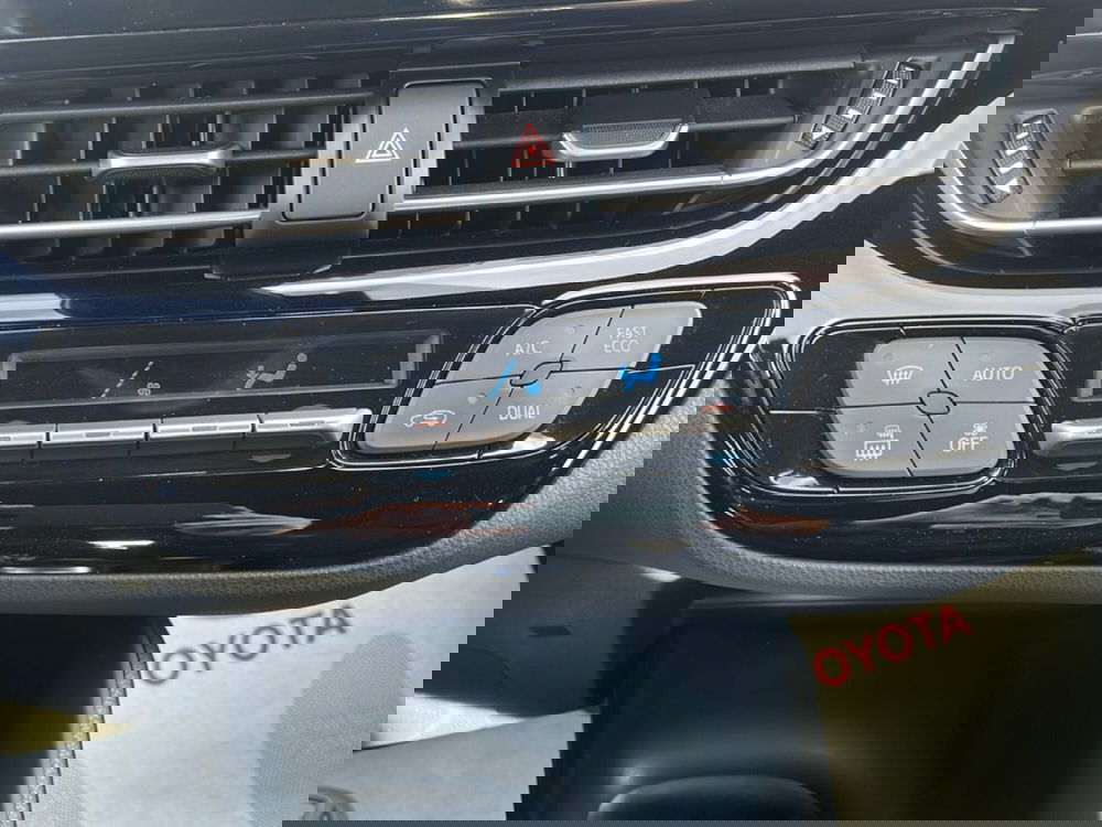 Toyota Toyota C-HR usata a Ragusa (14)