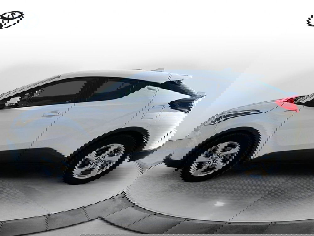 Toyota Toyota C-HR usata a Ragusa (2)