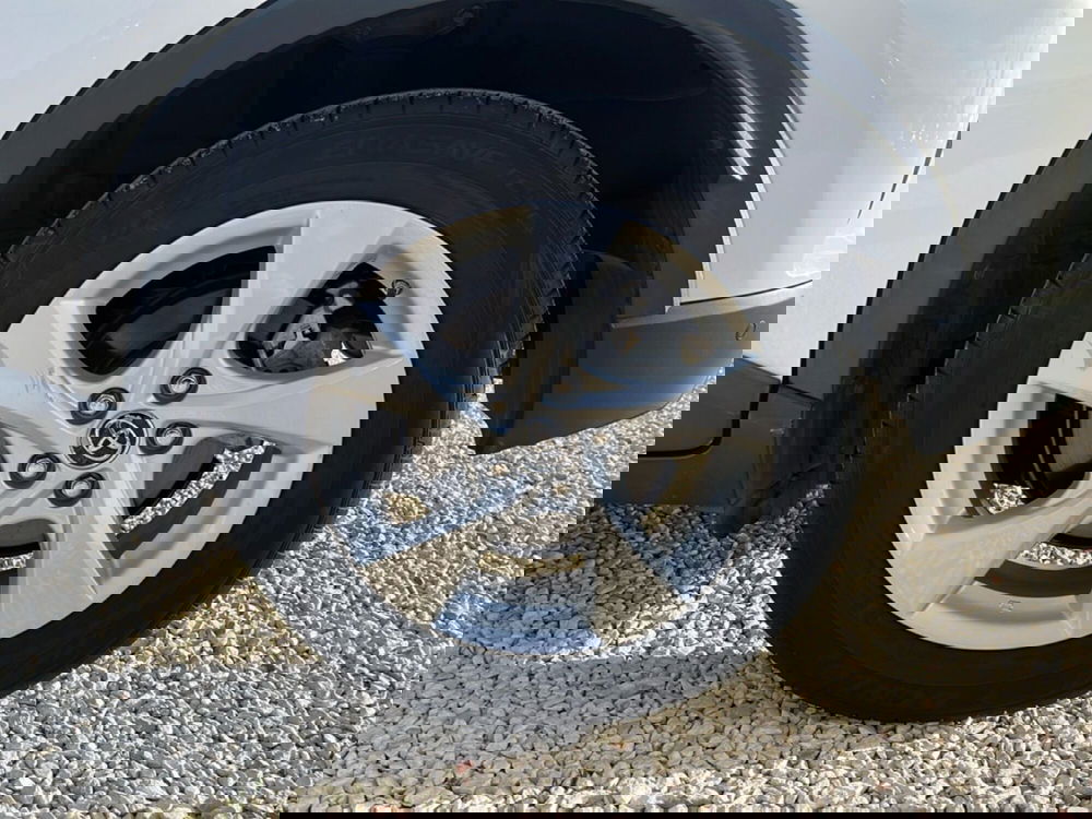 Toyota Toyota C-HR usata a Ragusa (5)