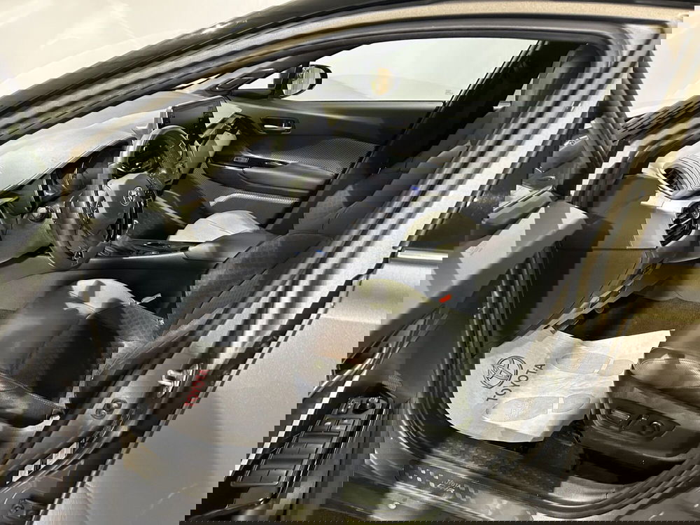 Toyota Toyota C-HR usata a Milano (12)