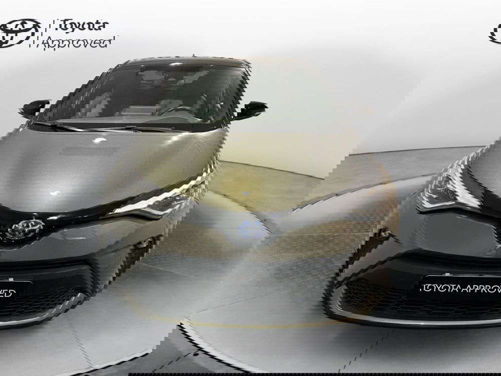 Toyota Toyota C-HR usata a Milano (5)