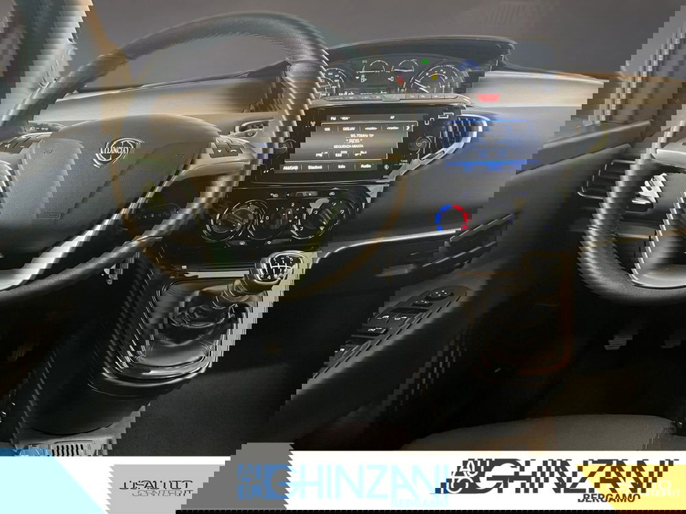 Lancia Ypsilon usata a Bergamo (8)