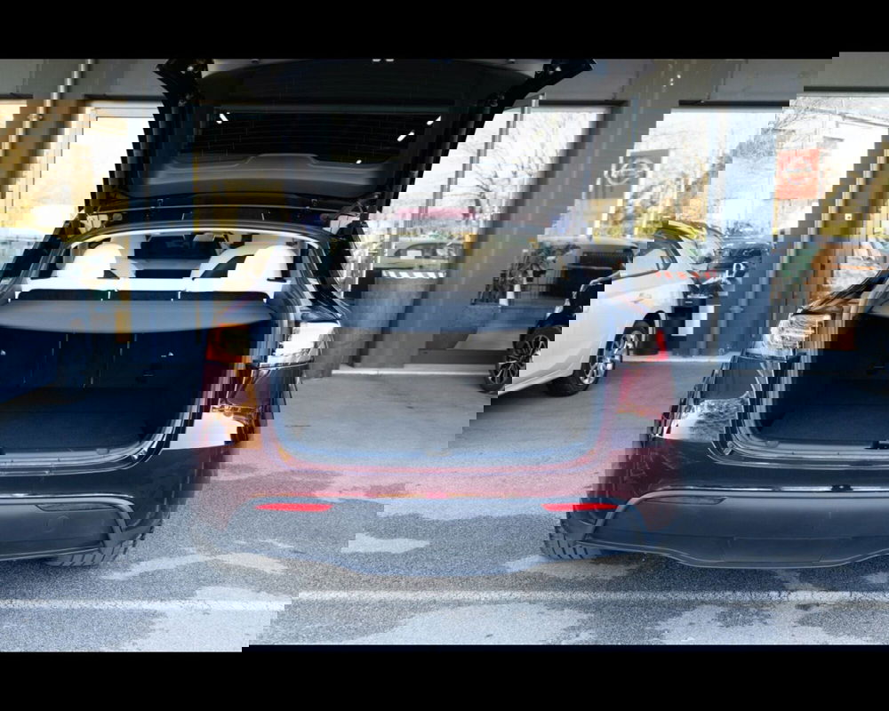 Tesla Model Y usata a Treviso (16)