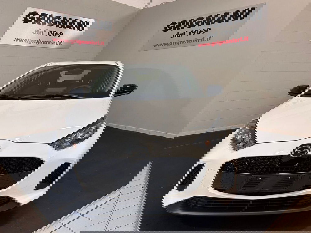 Mazda Mazda2 Hybrid nuova a Pavia (2)