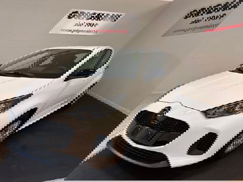 Mazda Mazda2 Hybrid nuova a Pavia (3)