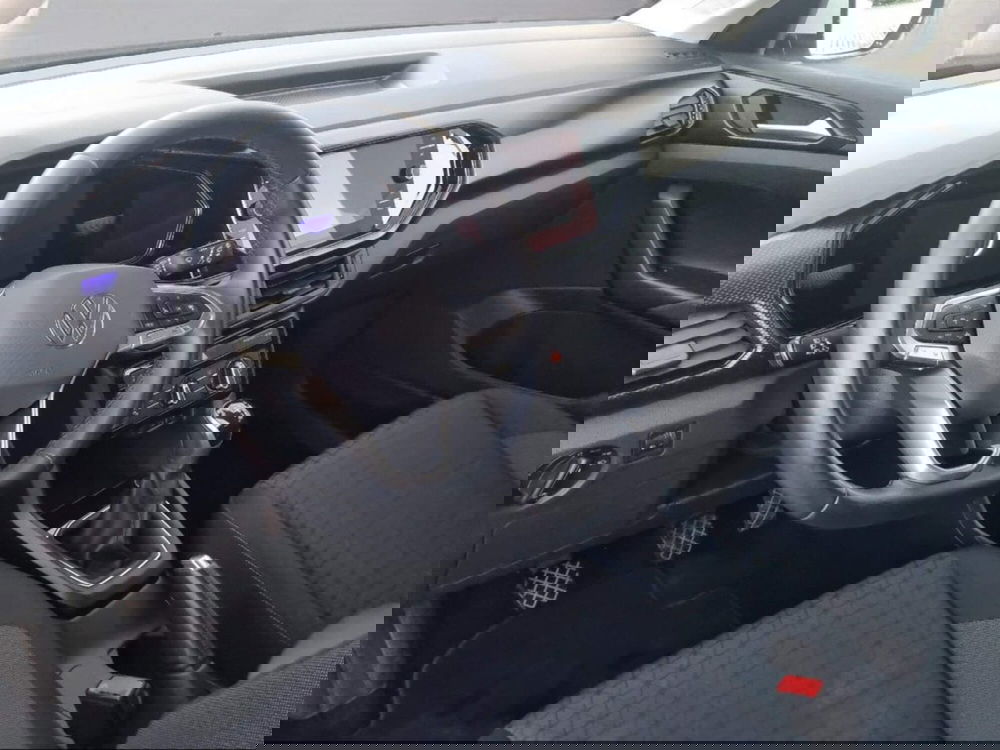Volkswagen T-Cross usata a Livorno (13)